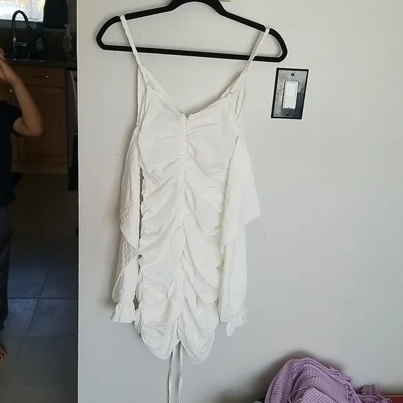 PrettyLittleThing Textured cold shoulder ruched bodycon dress US size 6 NWT - Picture 6 of 6